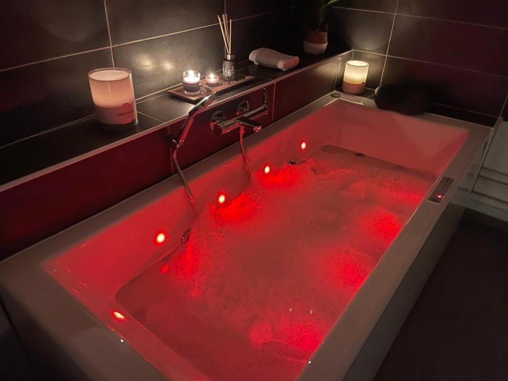 Suites Mana - La Perle Des Isles , Superbe Maison Art Deco Avec Balneotherapie Rethel Zewnętrze zdjęcie