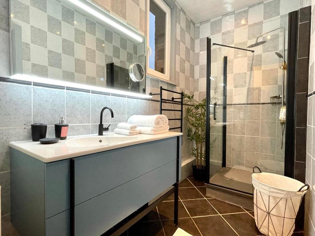 Suites Mana - La Perle Des Isles , Superbe Maison Art Deco Avec Balneotherapie Rethel Zewnętrze zdjęcie